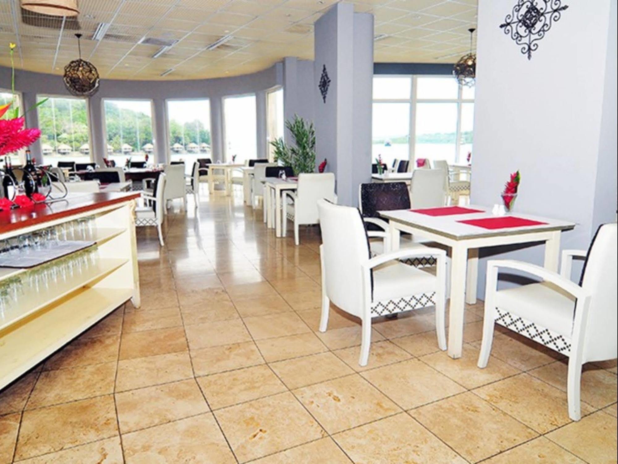 Grand Hotel & Casino Port Vila Buitenkant foto