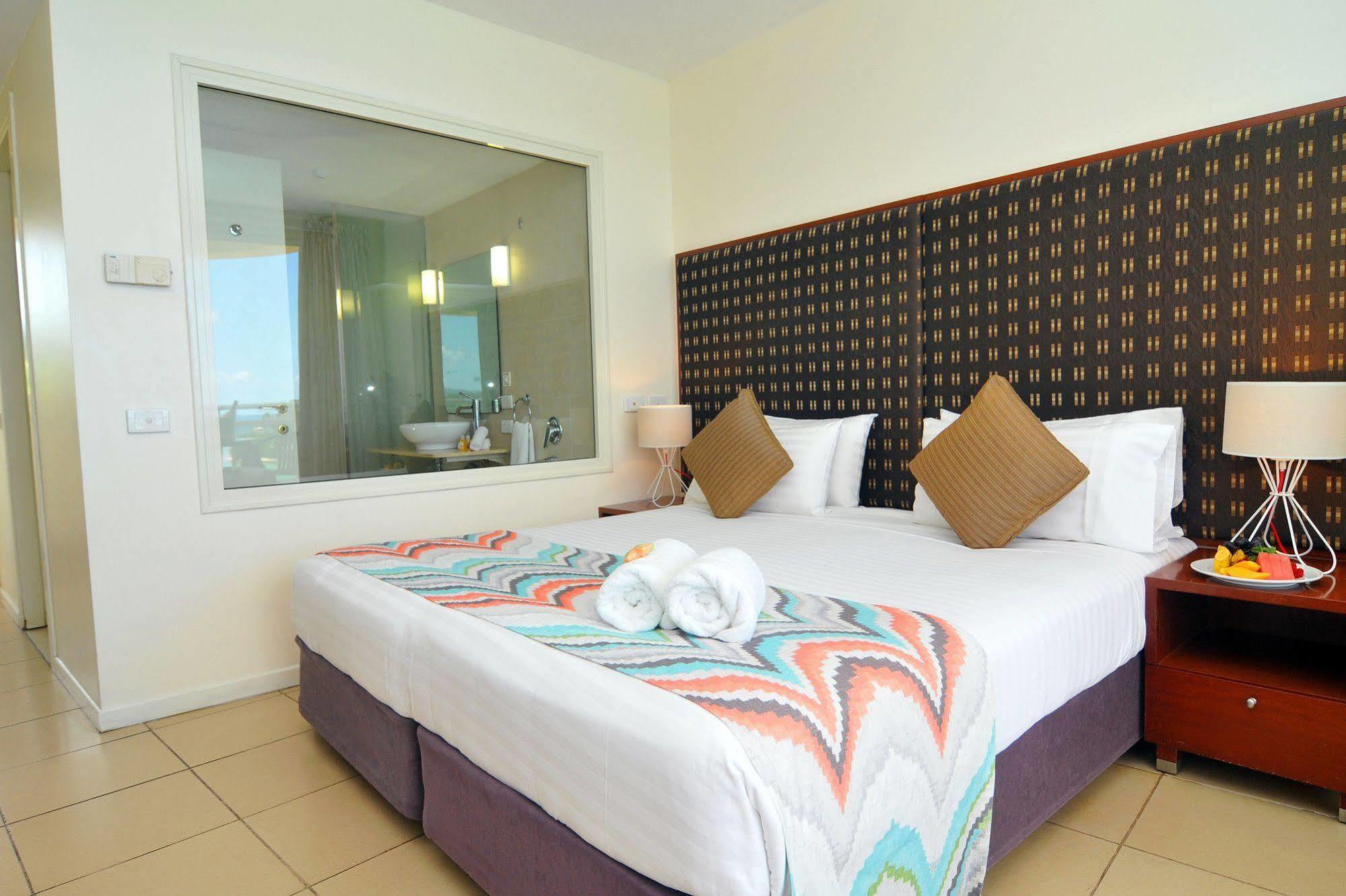 Grand Hotel & Casino Port Vila Buitenkant foto