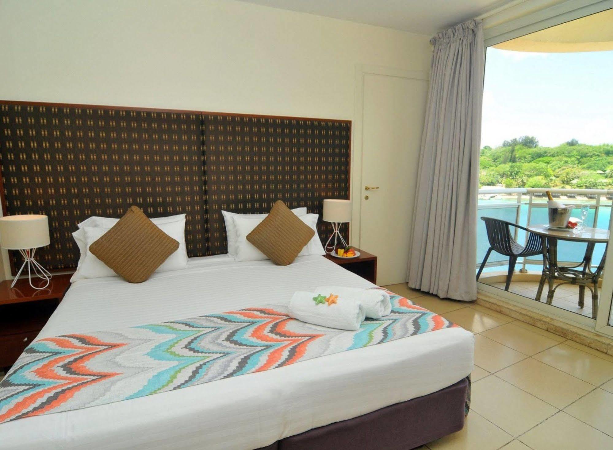 Grand Hotel & Casino Port Vila Buitenkant foto